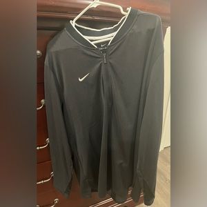 Nike LS Dri Fit Pullover. XXL